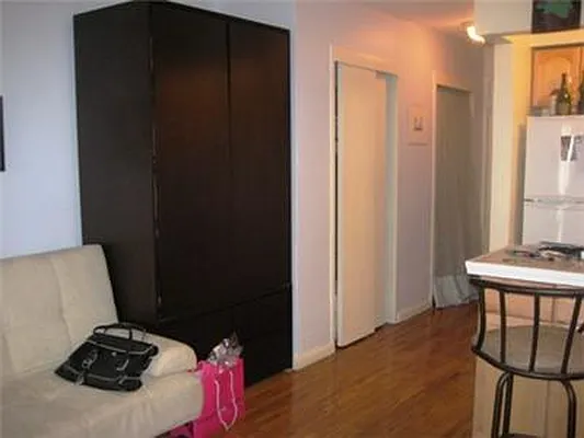 Rented by Keller Williams NYC | media 19