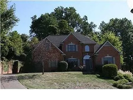 808 Cobblestone Dr photo 1