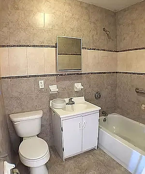 2nd image of 2603 Albemarle Rd APT 3