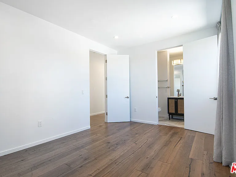1621 S Bedford St — Photo 23