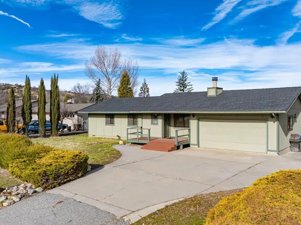 29761 Jamaica Dunes Dr, Tehachapi, CA 93561