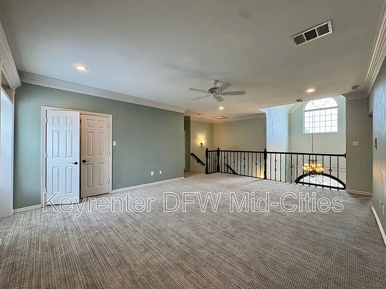 2417 Creekside Cir S — Photo 28