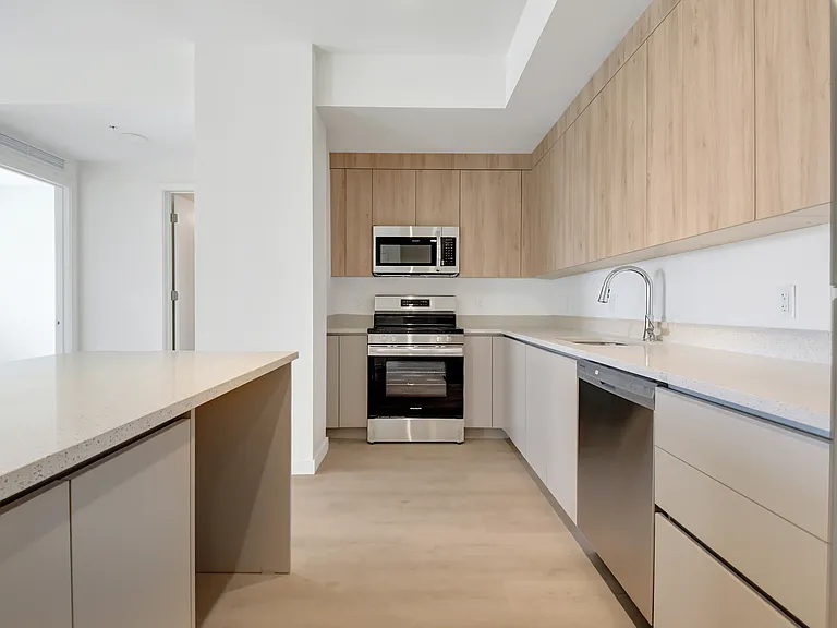 240 Vanderbilt Dr #B2 — Photo 1
