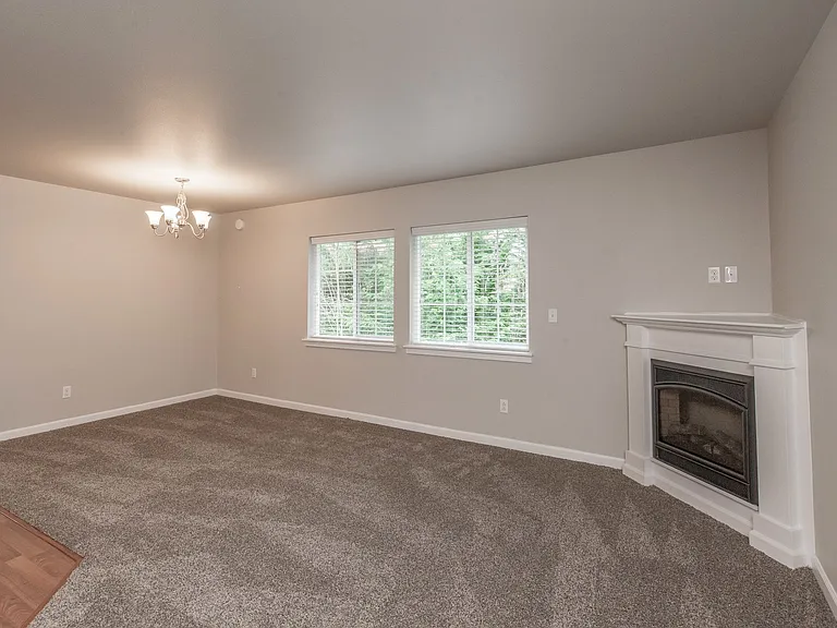 8508-8518 Main St E — Photo 11