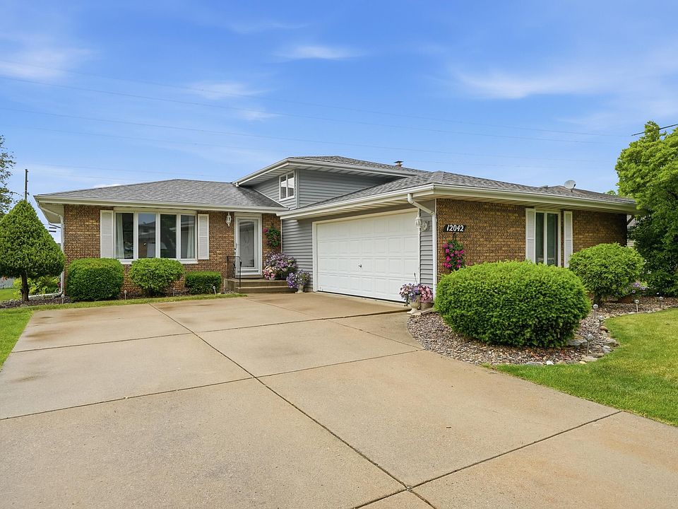 1st image of 12042 W 103rd Ct
