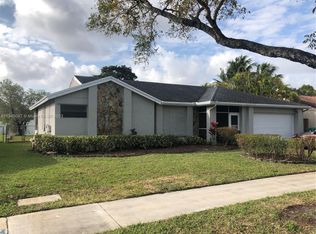 11726 SW 51st Ct, Fort Lauderdale, FL 33330