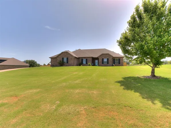 186 Oakridge Dr, Choctaw, OK 73020