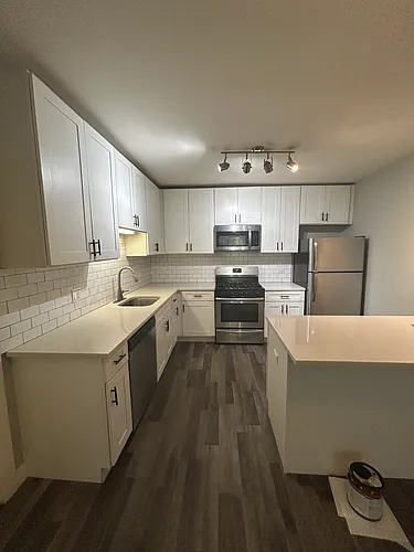 1619 E Thacker St #302 Photo 1