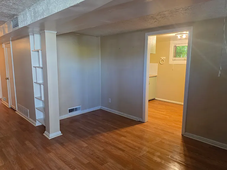 1248 E Sherman Ave #B — Photo 8