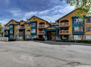30 W Richard Ct SW #233, Calgary, AB T3E 7N2