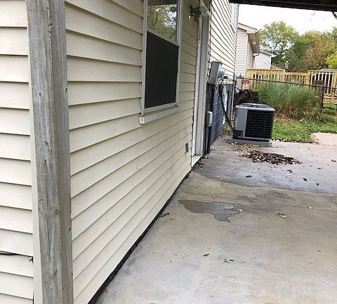 4th image of 2815 Palisades Ave