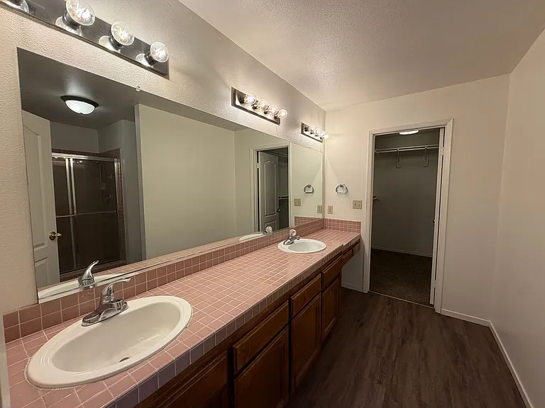 1893 E Deyoung Dr — Photo 14