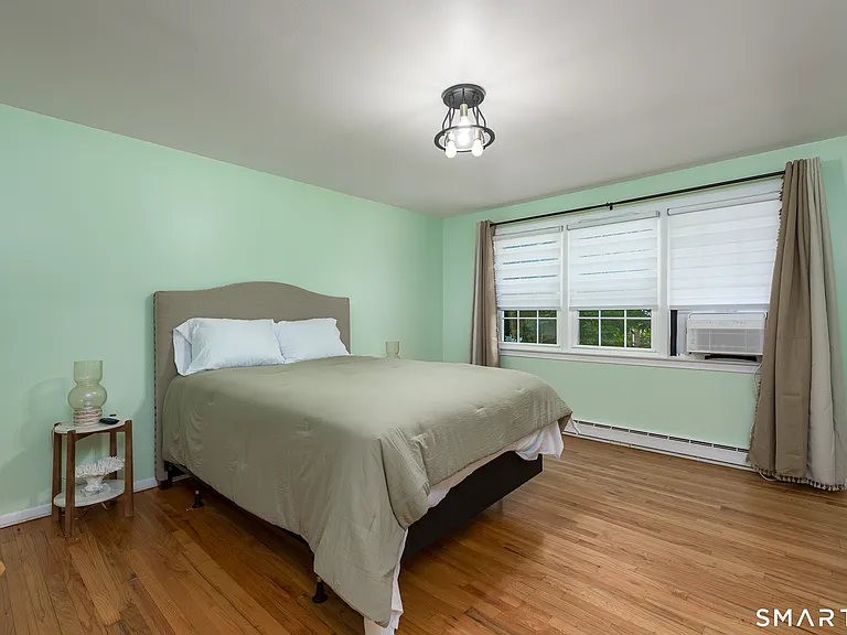 280 E Main St #E6 — Photo 17