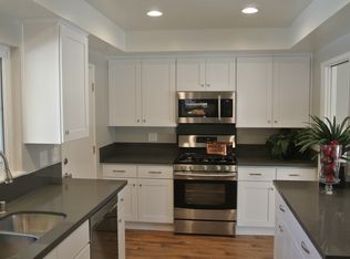 1625 Riverside Dr, Fullerton, CA 92831