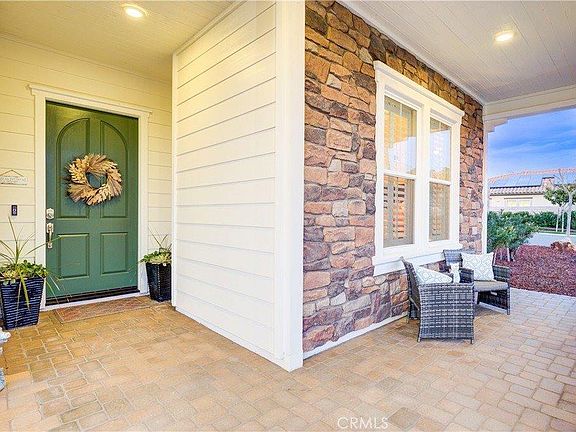 3rd image of 1740 Louise Ln