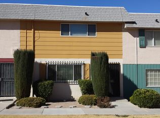126 Greenbriar Townhouse Way, Las Vegas, NV 89121