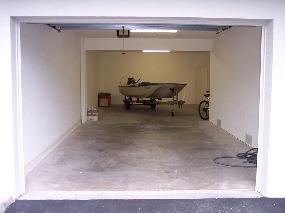 Oversize Garage
