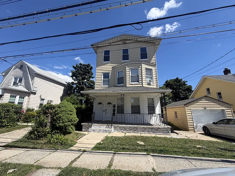 55 Ramsey Ave #3 — Photo 10