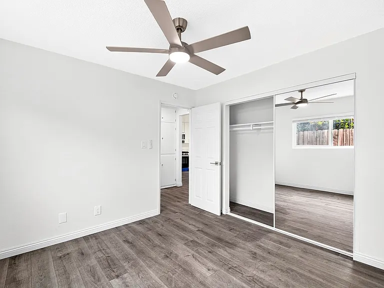 1431 Obispo Avenue — Photo 16