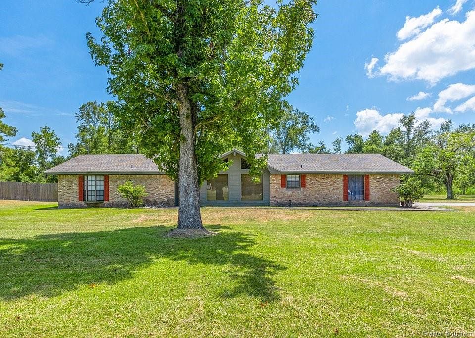 1st image of 345 Sharon Ln
