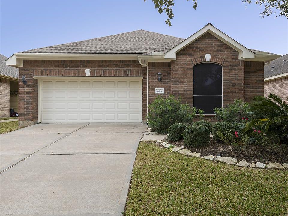 1st image of 5315 Valley Bluff Ln