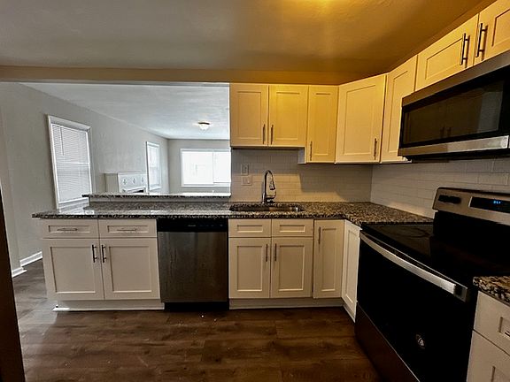 4th image of 905 Geers Ave #B