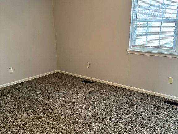 2nd image of 11 Sidewinder Ct