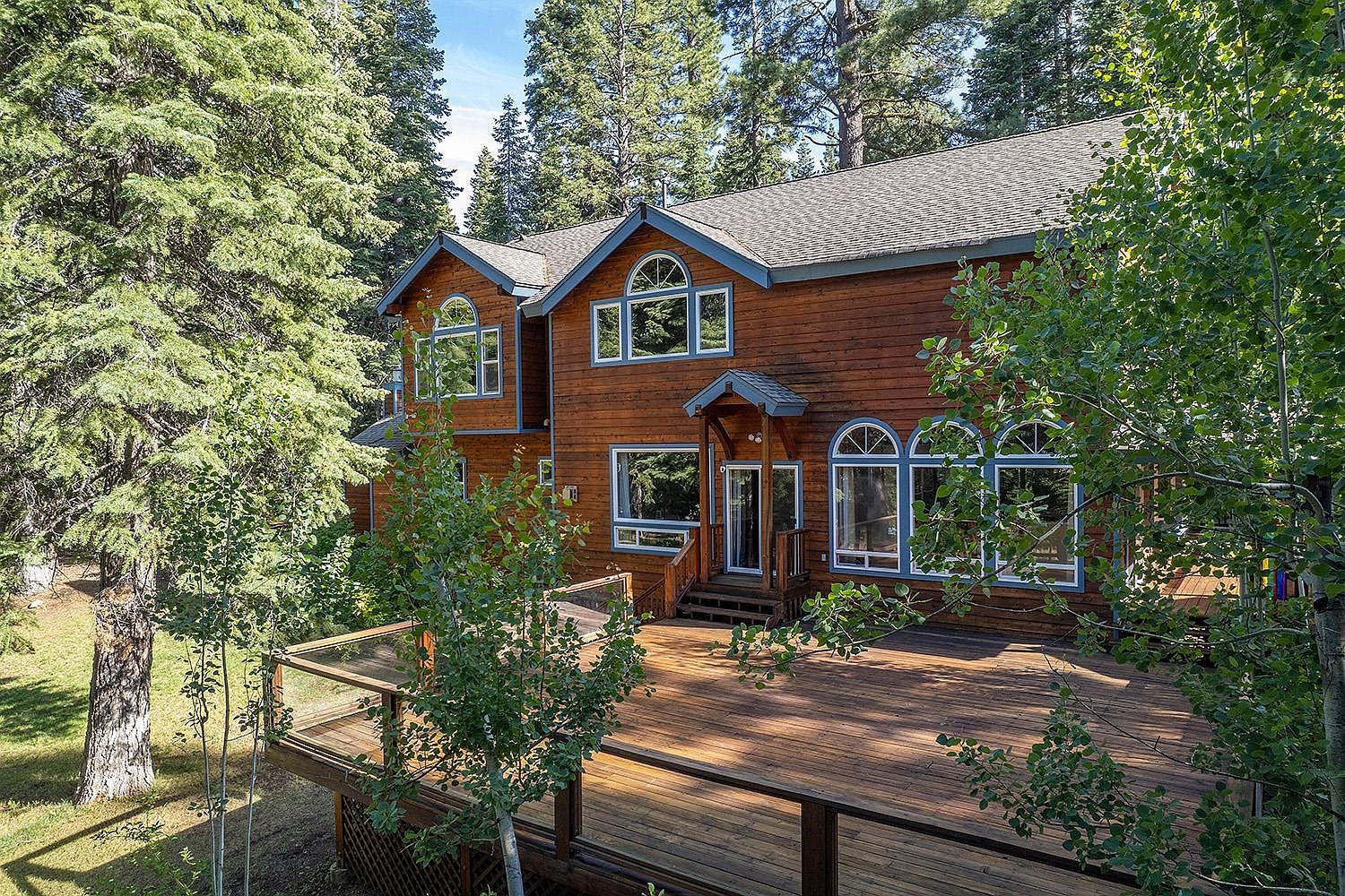 11280 Thelin Dr, Truckee, CA 96161 | MLS #20241207 | Zillow