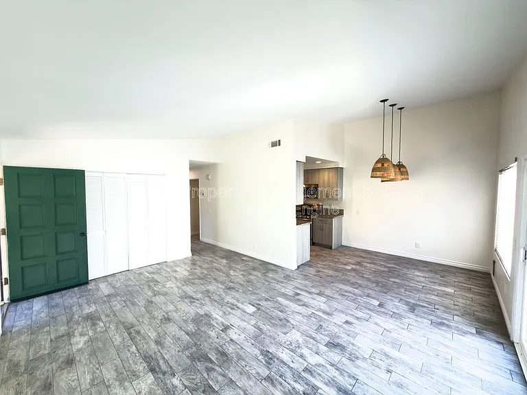 3623 Harbor Crest Way — Photo 6