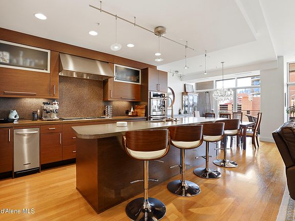 5th image of 609 E Sherman Ave Suite 601