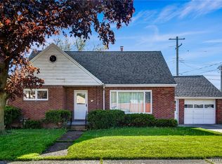 10 Ontario Dr, Cheektowaga, NY 14225