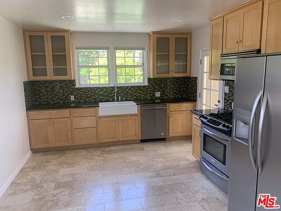 4th image of 12847 Panama St