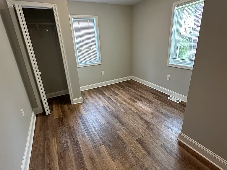812 Jack St — Photo 9