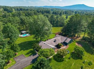 569 Sprinkle Rd, Fincastle, VA 24090