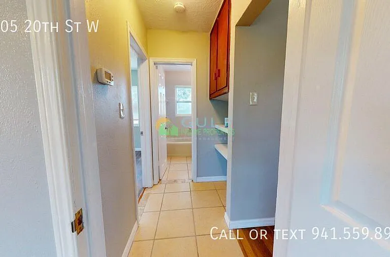 2205 20th St W — Photo 13