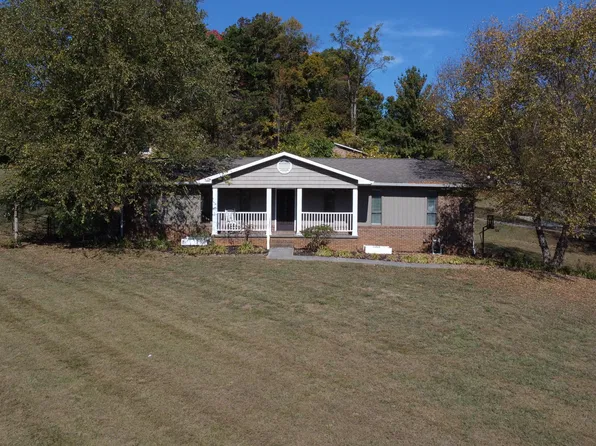 1530 Maple Leaf Dr, Morristown, TN 37814