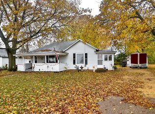 5435 Reimer Dr, Roscoe, IL 61073