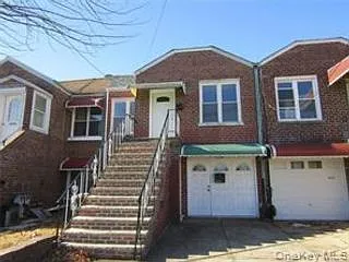 8426 Little Neck Pkwy #2