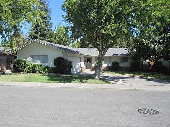 2nd image of 1710 Teakwood Dr