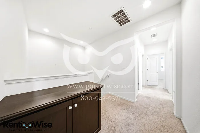 1583 Sylvia St — Photo 27