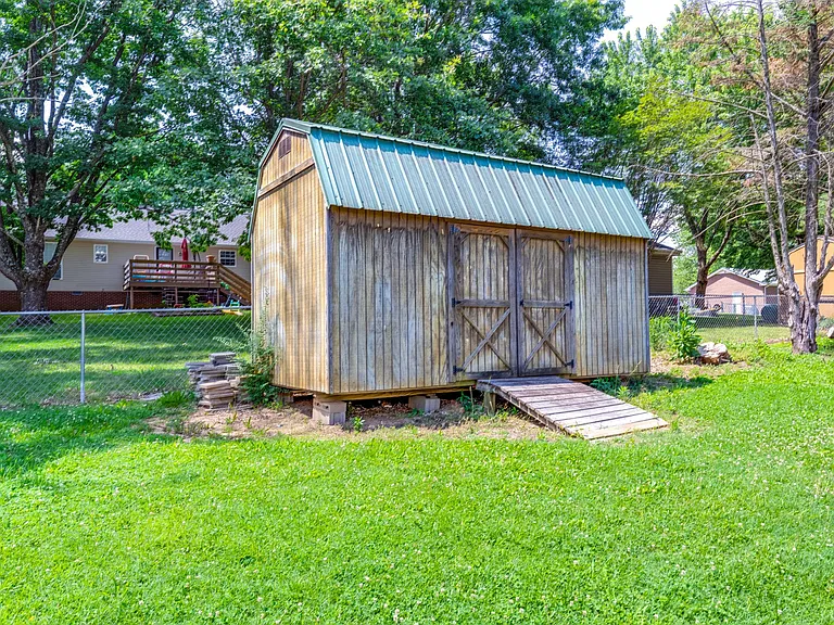 125 Grant Ct — Photo 36