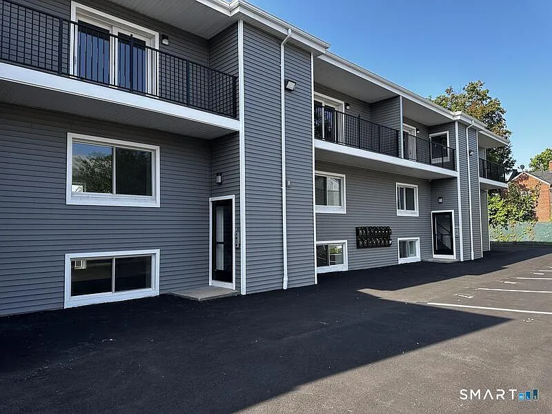 1 bed, 1.0 bath, 500 sqft, $2,095 — Photo 2