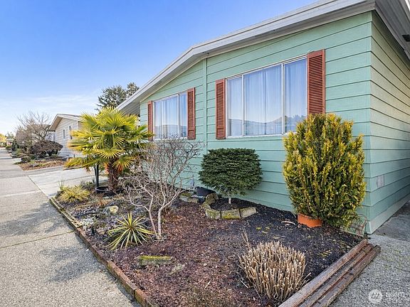 2nd image of 11436 SE 208th Street #112