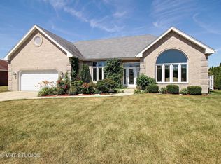 19426 Everett Ln, Mokena, IL 60448