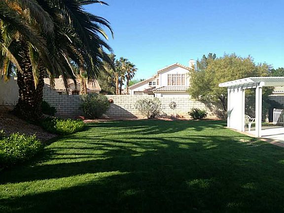 2nd image of 8601 Bolin Ct