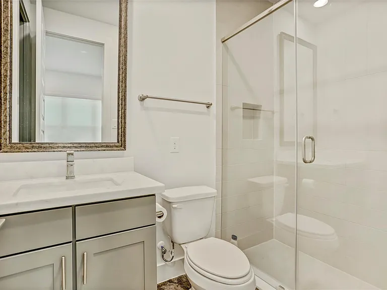 1104 Ennis St — Photo 25