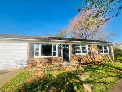 236 Badgett Ave, Mount Airy, NC, 27030