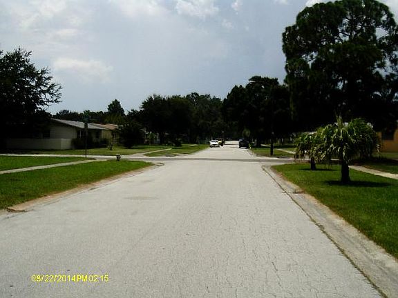 5th image of 785 90th Ave N