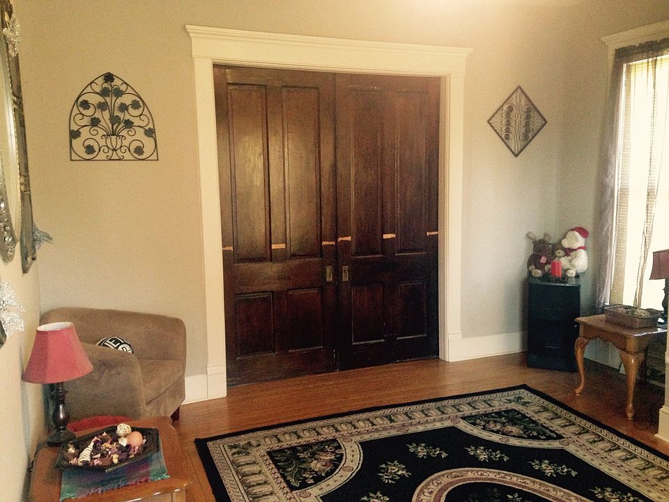 2nd image of 243 N Pine St