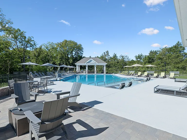 Sanctuary Bluff Apartments — Photo 22